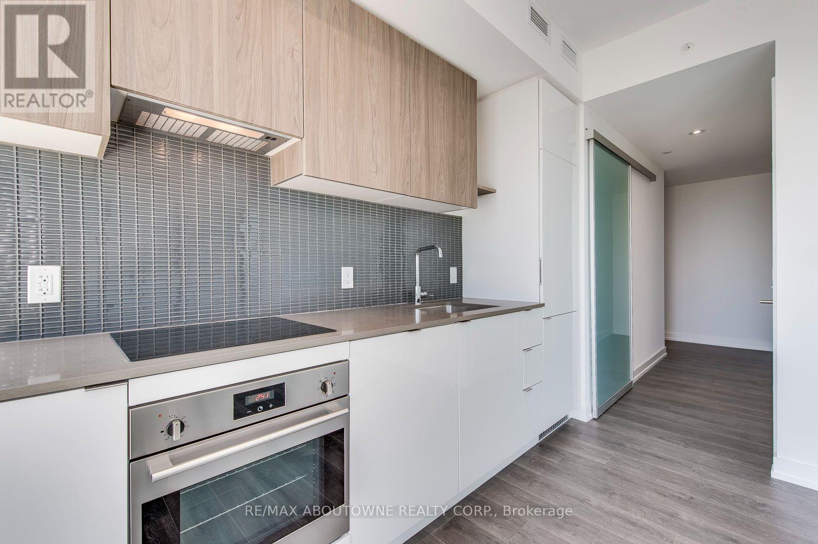 2010 - 161 Roehampton Avenue, Toronto, Ontario  M4P 0C8 - Photo 14 - C13720170