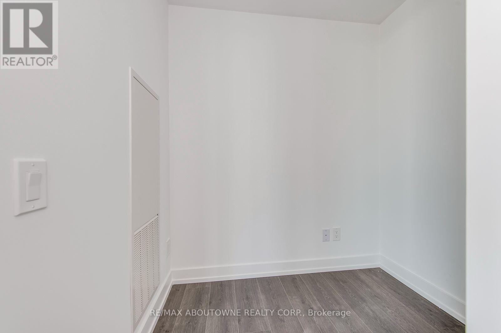 2010 - 161 Roehampton Avenue, Toronto, Ontario  M4P 0C8 - Photo 16 - C13720170