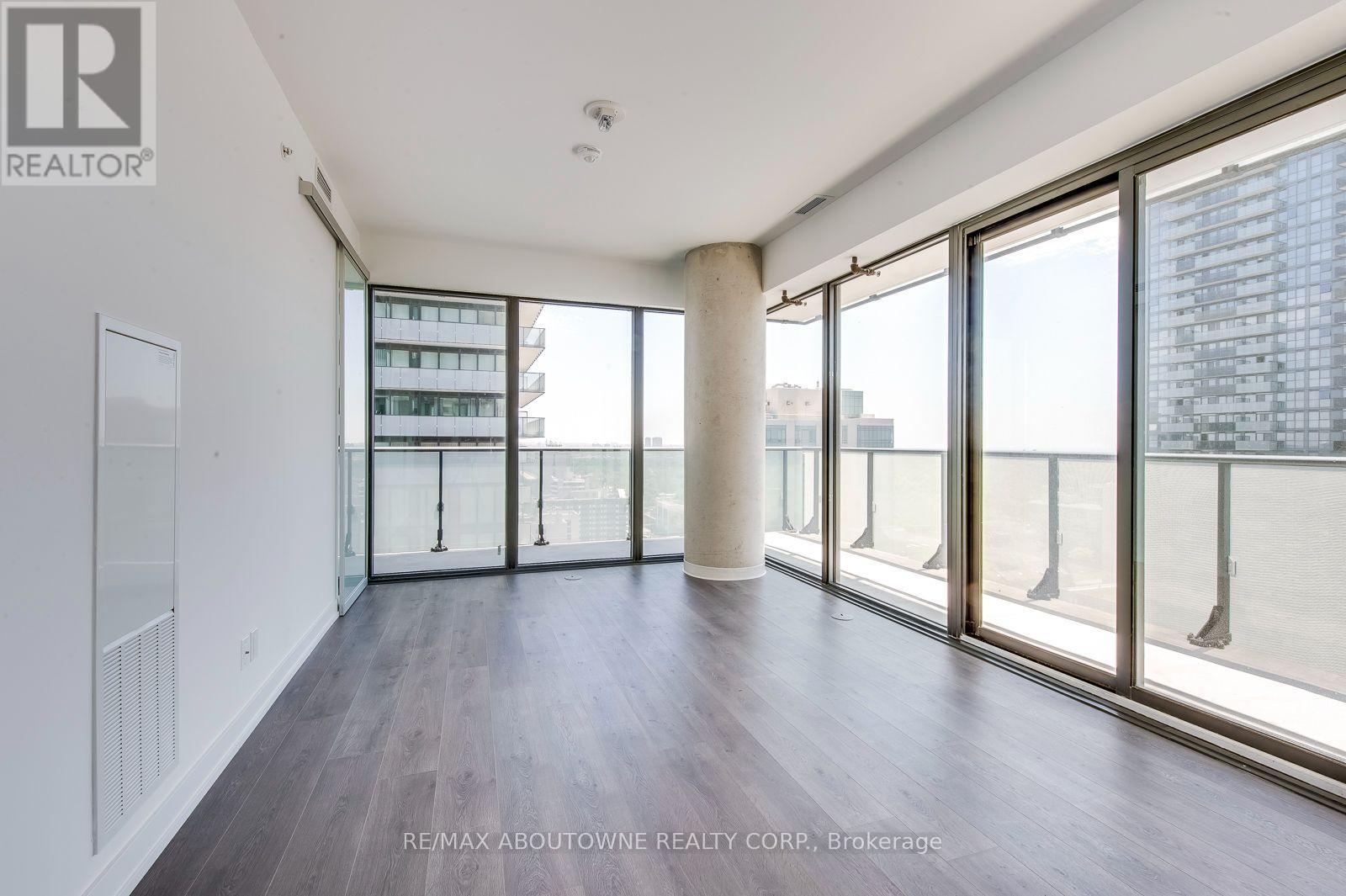 2010 - 161 Roehampton Avenue, Toronto, Ontario  M4P 0C8 - Photo 7 - C13720170