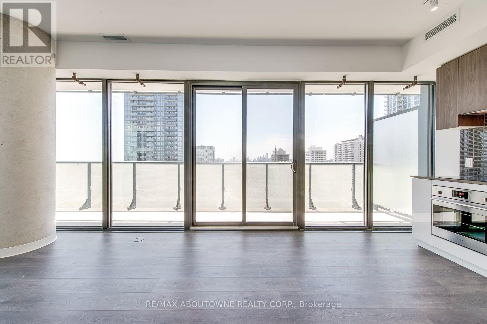 2010 - 161 Roehampton Avenue, Toronto, Ontario  M4P 0C8 - Photo 9 - C13720170