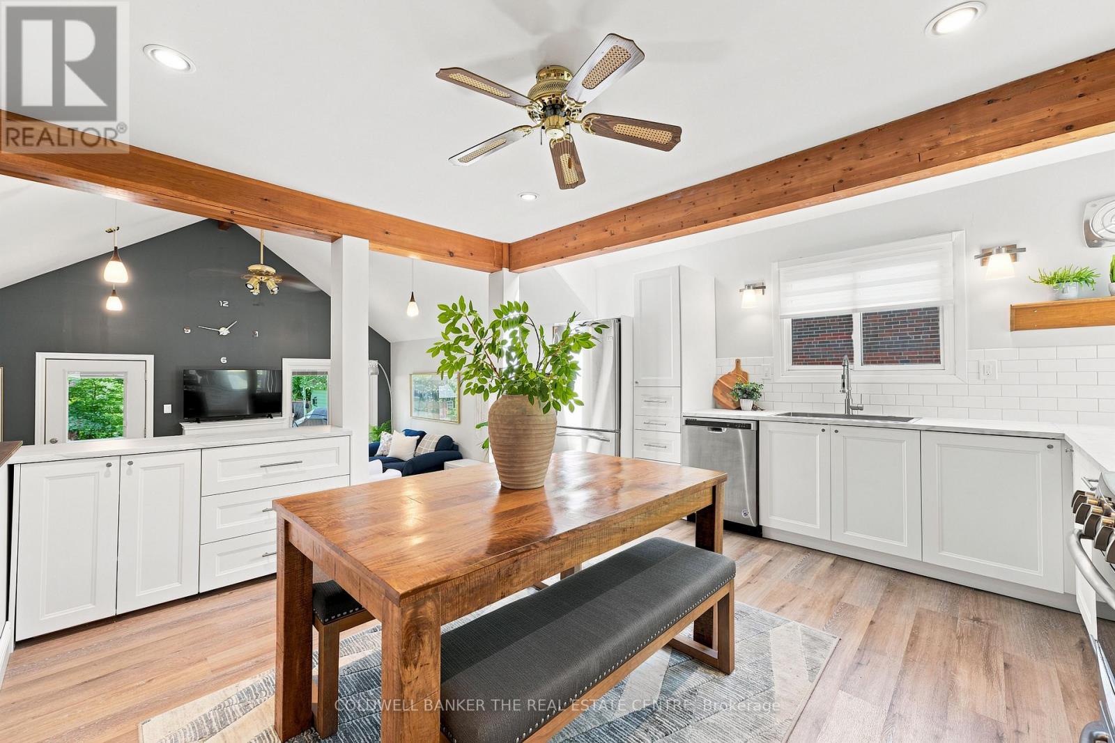 15 Presley Avenue, Toronto, Ontario  M1L 3P4 - Photo 8 - E13720200