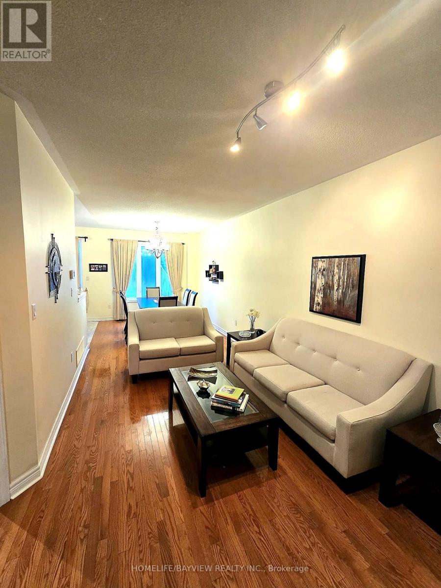 7 - 8 Townwood Drive, Richmond Hill, Ontario  L4E 4Y1 - Photo 4 - N13720198