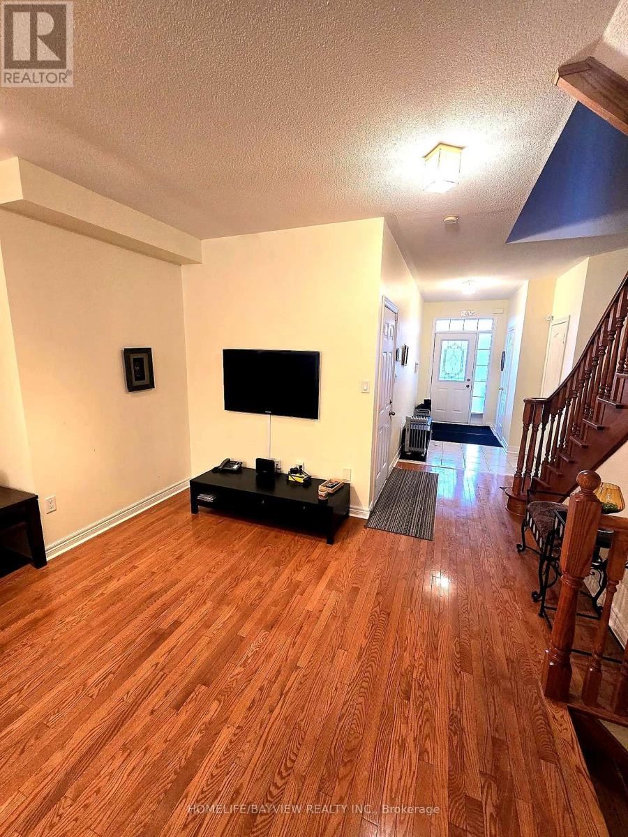 7 - 8 Townwood Drive, Richmond Hill, Ontario  L4E 4Y1 - Photo 5 - N13720198