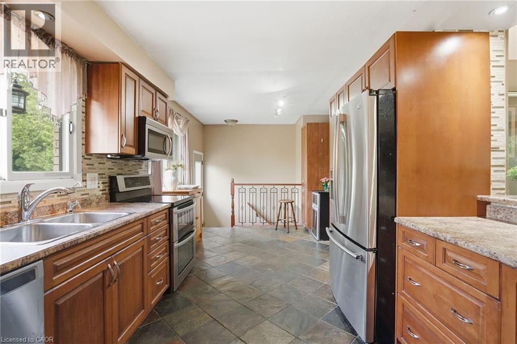 318 Freelton Road, Puslinch, Ontario  N0B 2J0 - Photo 15 - 40858957