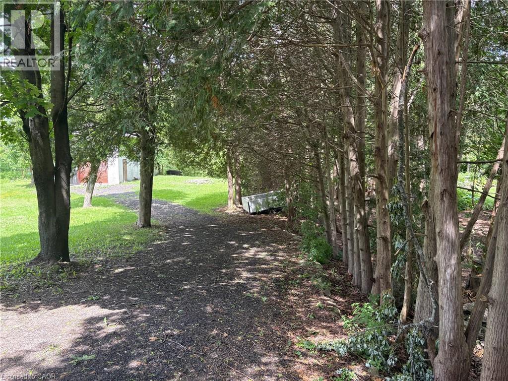 318 Freelton Road, Puslinch, Ontario  N0B 2J0 - Photo 4 - 40858957