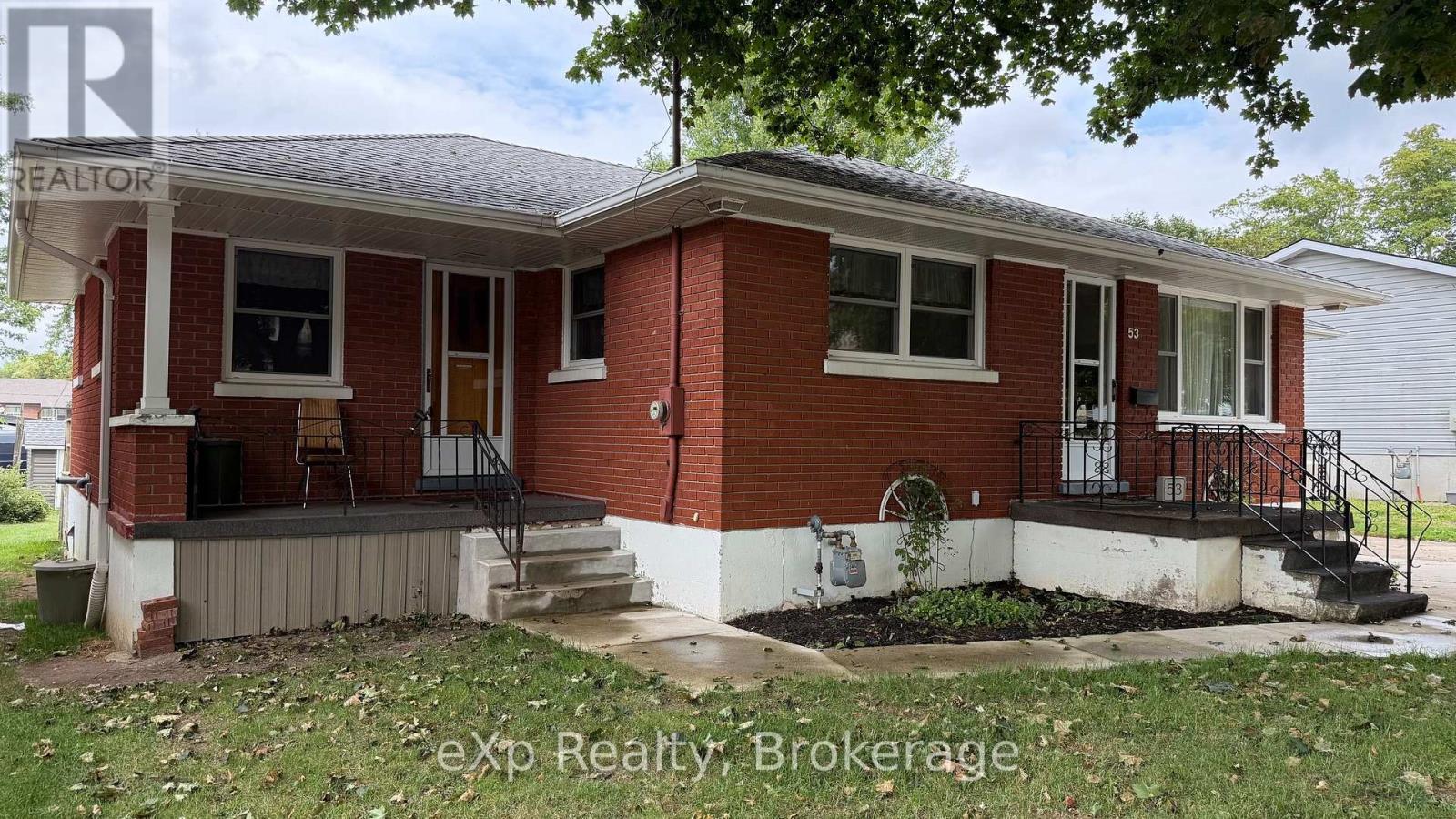 53 Maple Street, North Huron, Ontario  N0G 2W0 - Photo 2 - X13720146