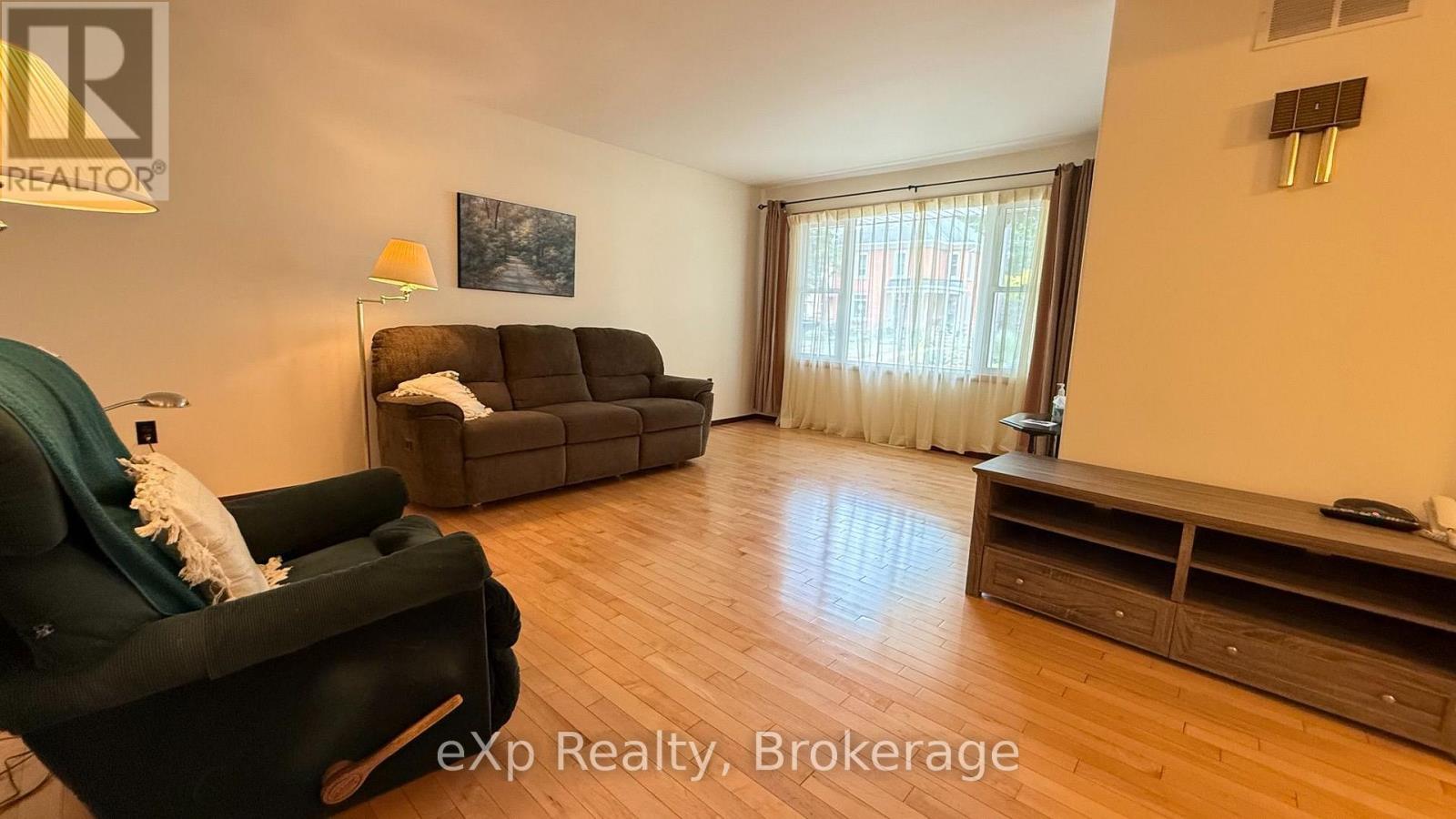 53 Maple Street, North Huron, Ontario  N0G 2W0 - Photo 3 - X13720146