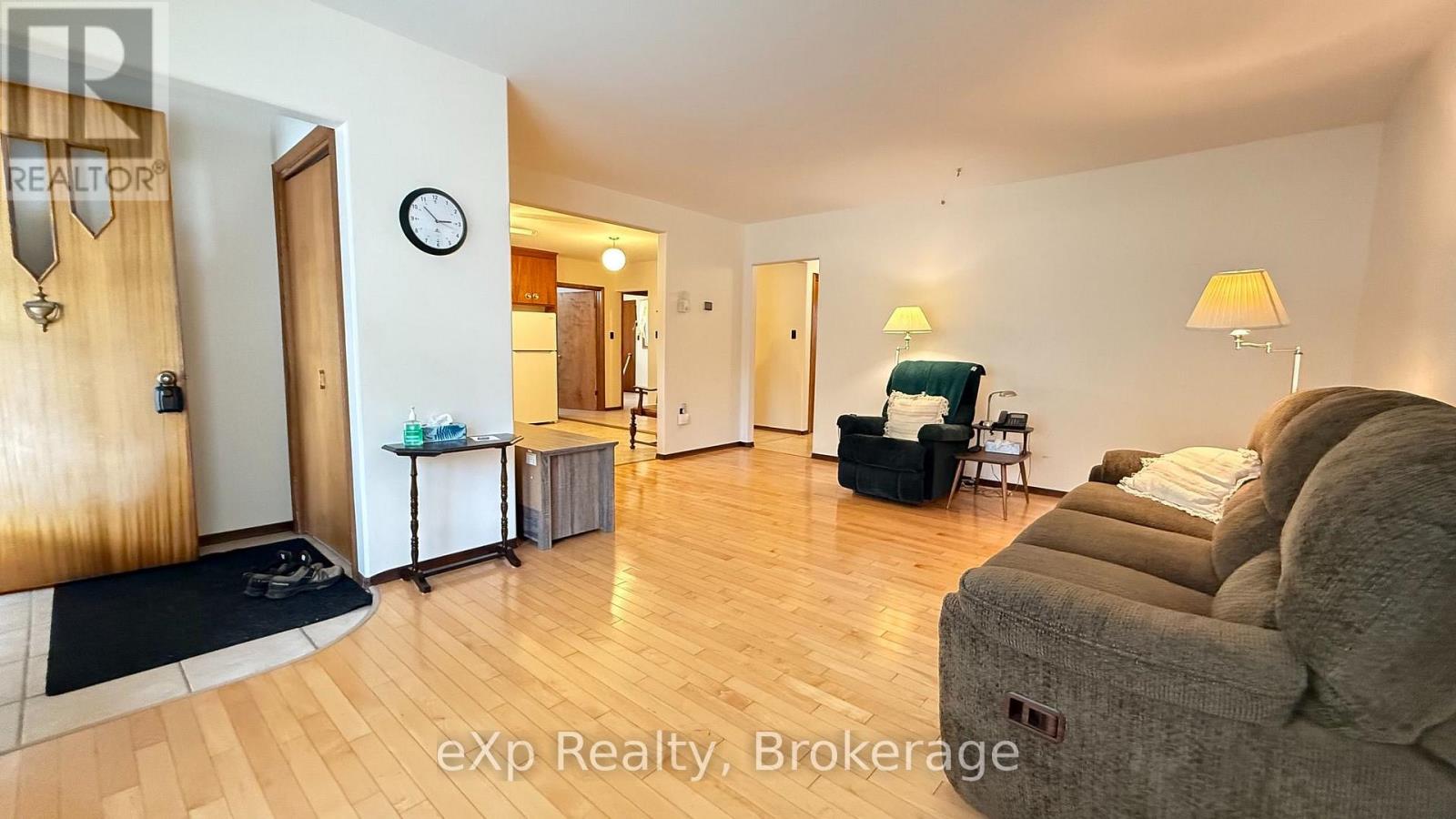 53 Maple Street, North Huron, Ontario  N0G 2W0 - Photo 5 - X13720146