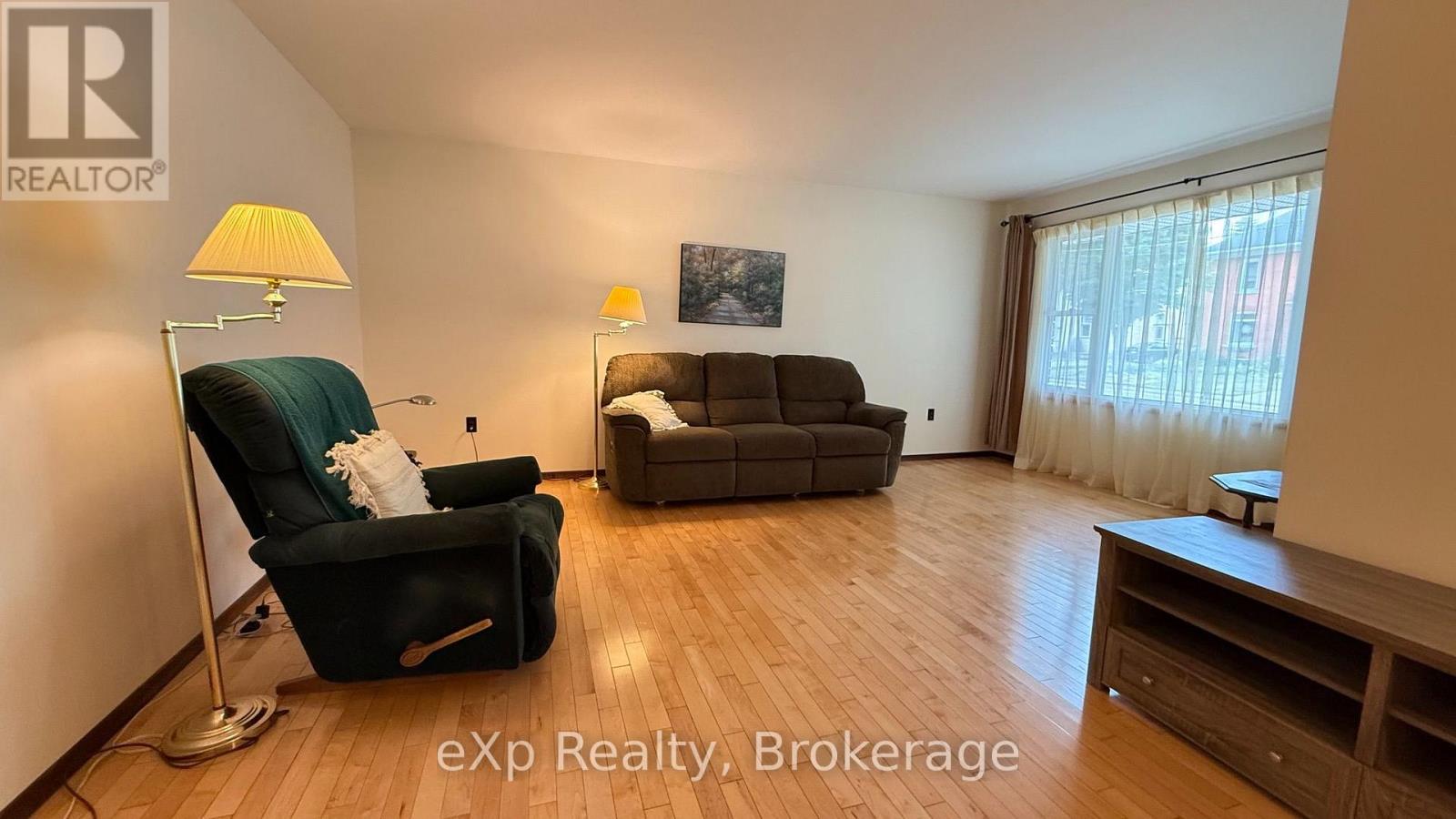 53 Maple Street, North Huron, Ontario  N0G 2W0 - Photo 7 - X13720146