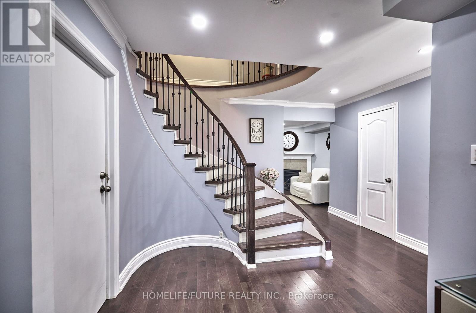 58 O'shaughnessy Crescent, Barrie, Ontario  L4N 7L8 - Photo 9 - S13720220