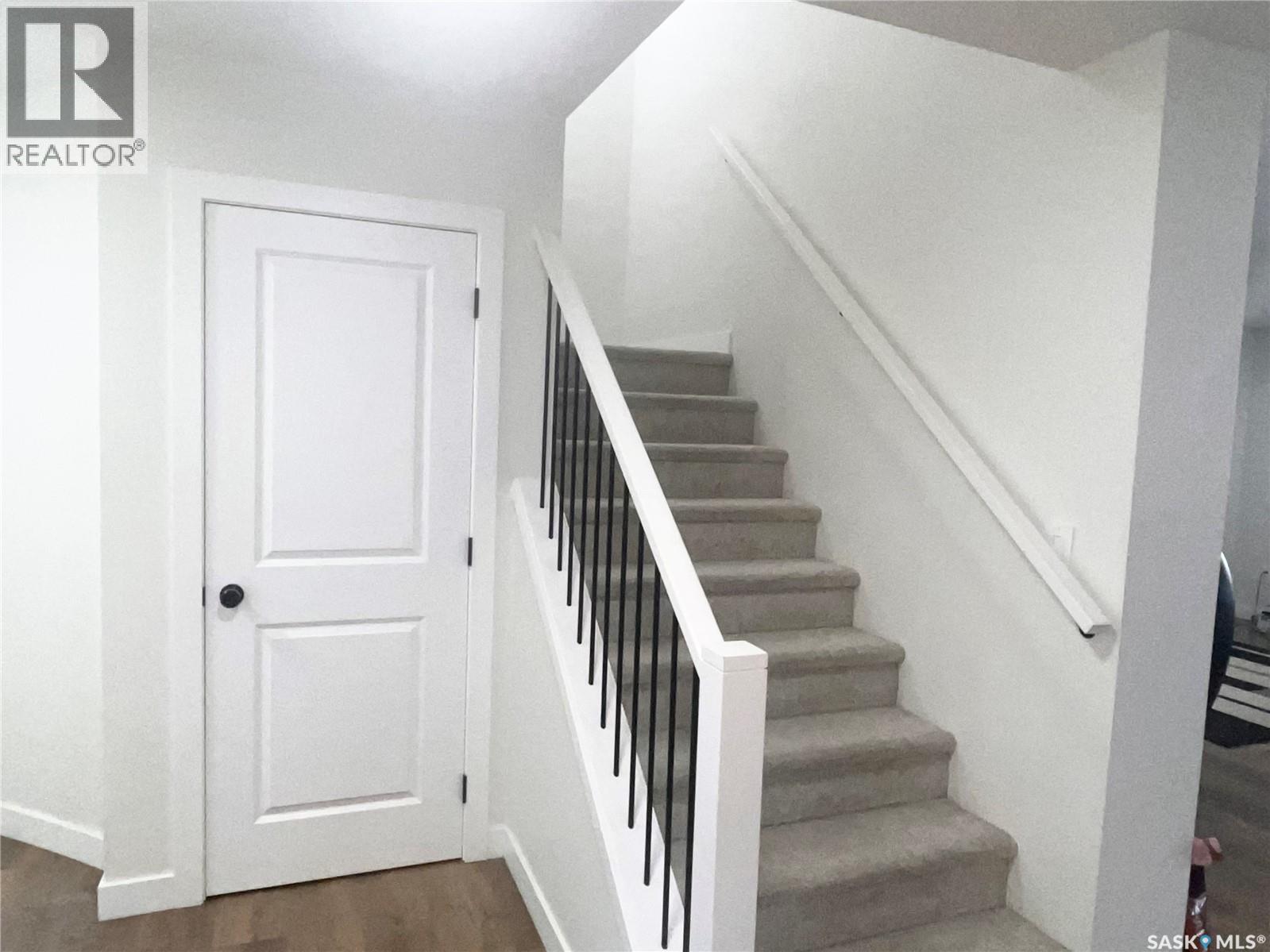 222 Nightingale Road, Saskatoon, Saskatchewan  S7L 6Y1 - Photo 4 - SK042749