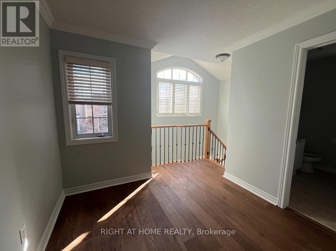 Main - 22 Amboise Crescent, Brampton, Ontario  L7A 2R2 - Photo 11 - W13720148