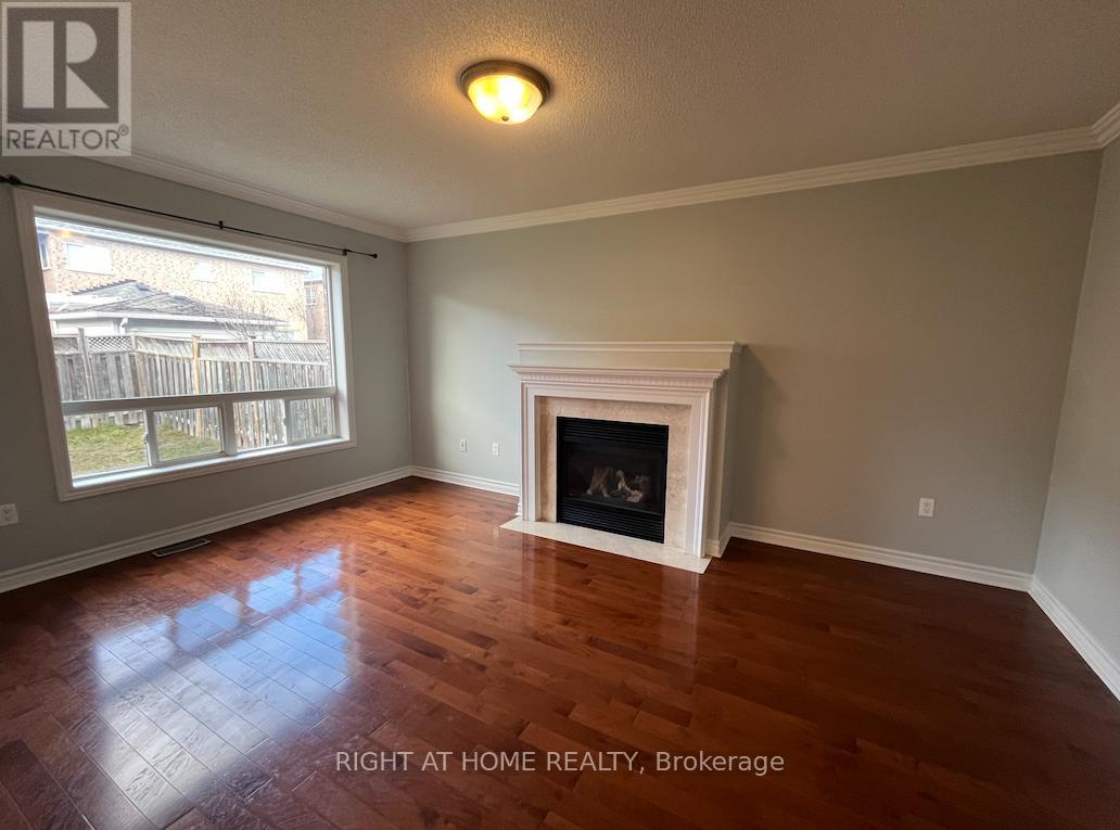 Main - 22 Amboise Crescent, Brampton, Ontario  L7A 2R2 - Photo 2 - W13720148