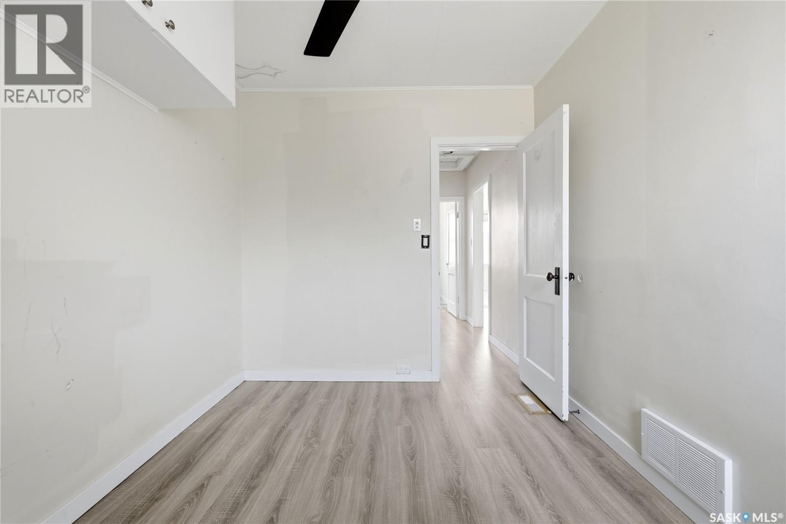 2222 Wallace Street, Regina, Saskatchewan  S4S 3H4 - Photo 10 - SK046848