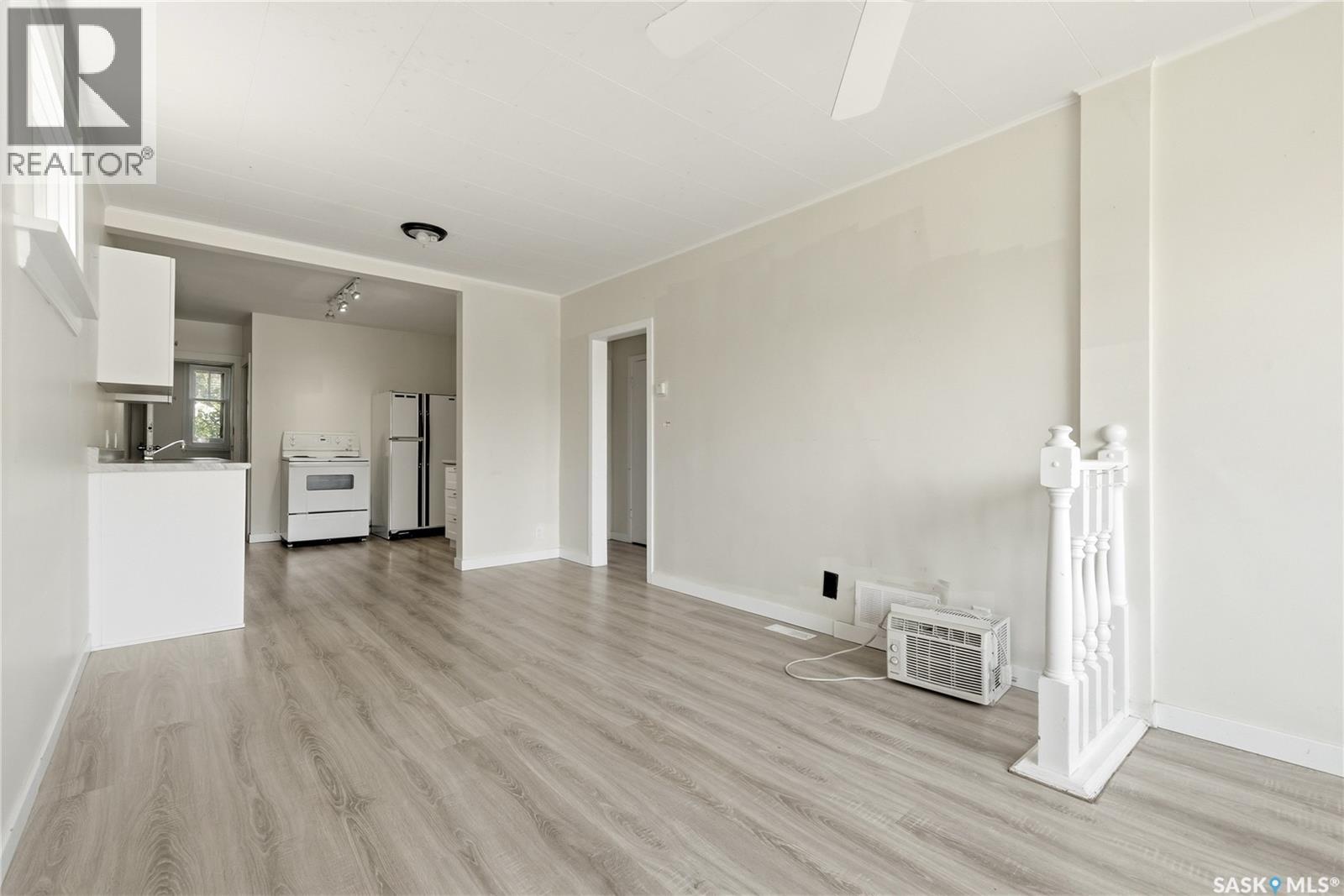 2222 Wallace Street, Regina, Saskatchewan  S4S 3H4 - Photo 4 - SK046848