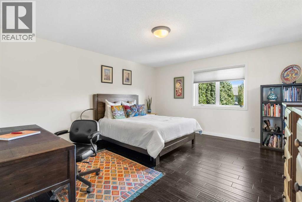 123 Prestwick Manor SE, Calgary, Alberta  T2Z 4S7 - Photo 19 - A2339337