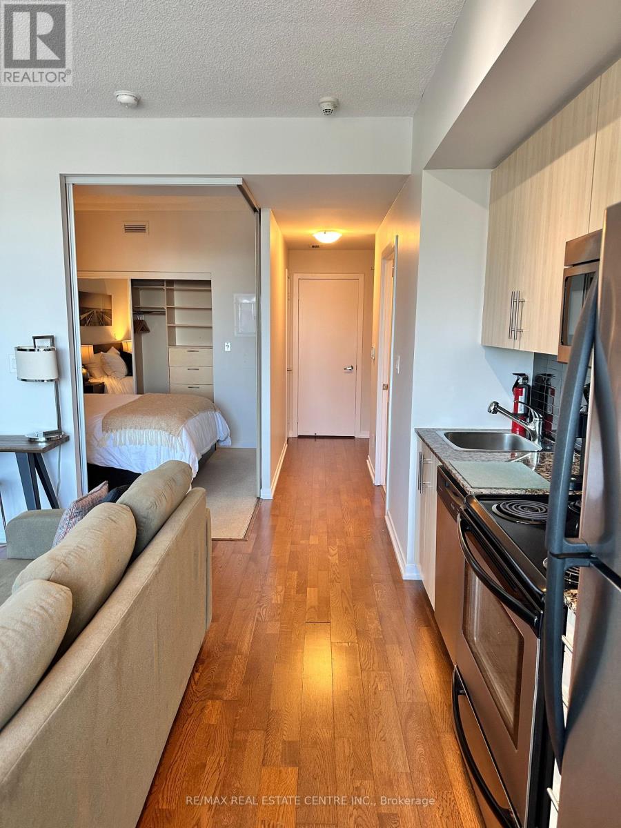 4706 - 65 Bremner Boulevard, Toronto (Waterfront Communities), Ontario  M5J 0A7 - Photo 6 - C13720226