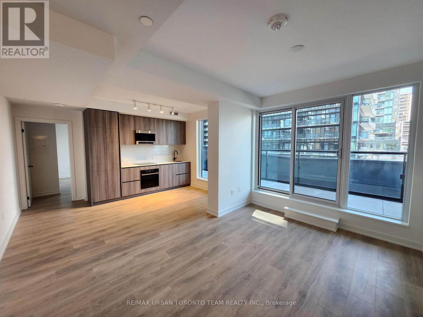 701 - 117 Broadway Avenue, Toronto, Ontario  M4P 1V3 - Photo 2 - C13720246
