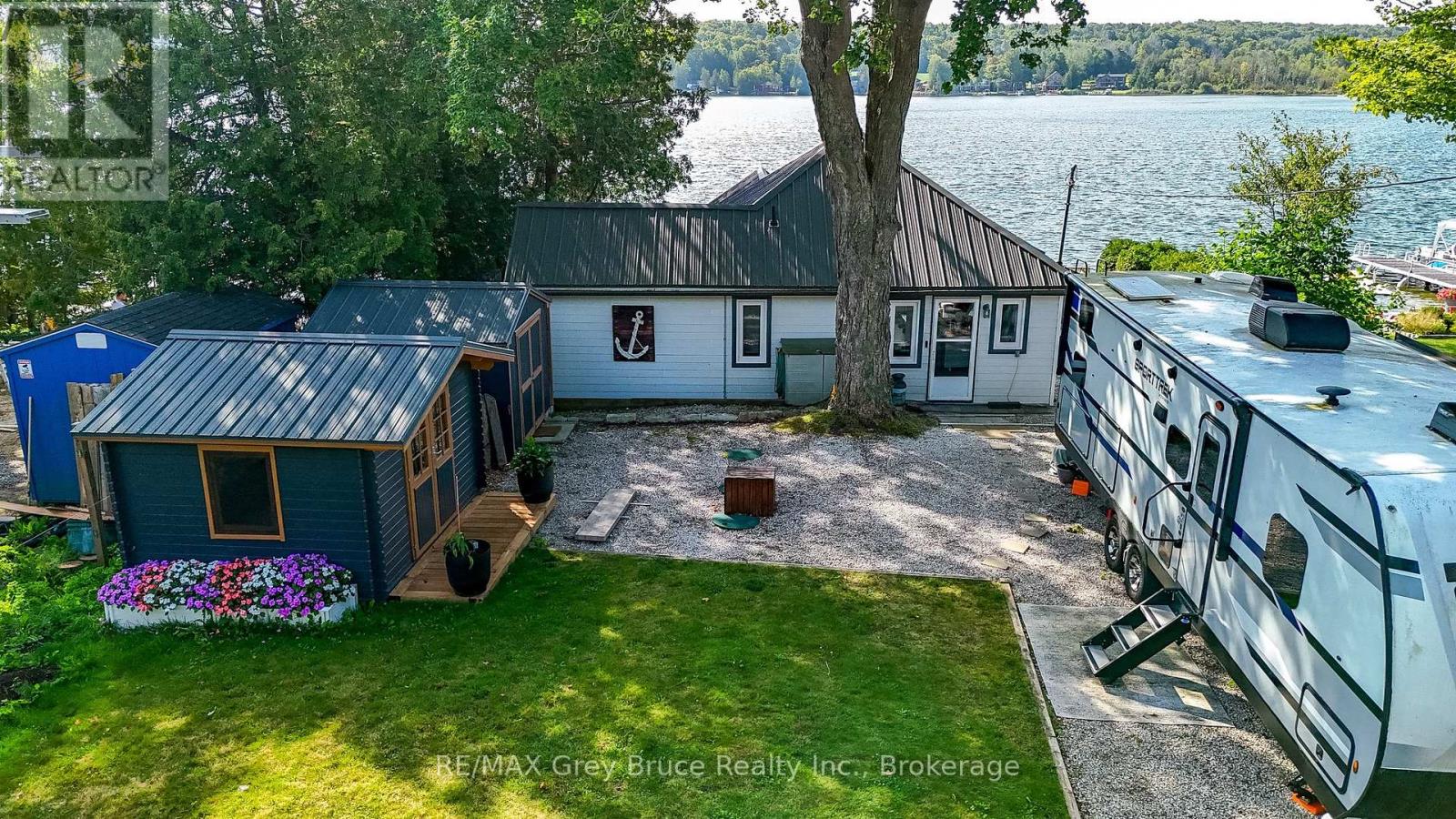38 Maple Drive, South Bruce Peninsula, Ontario  N0H 1A0 - Photo 3 - X13720234