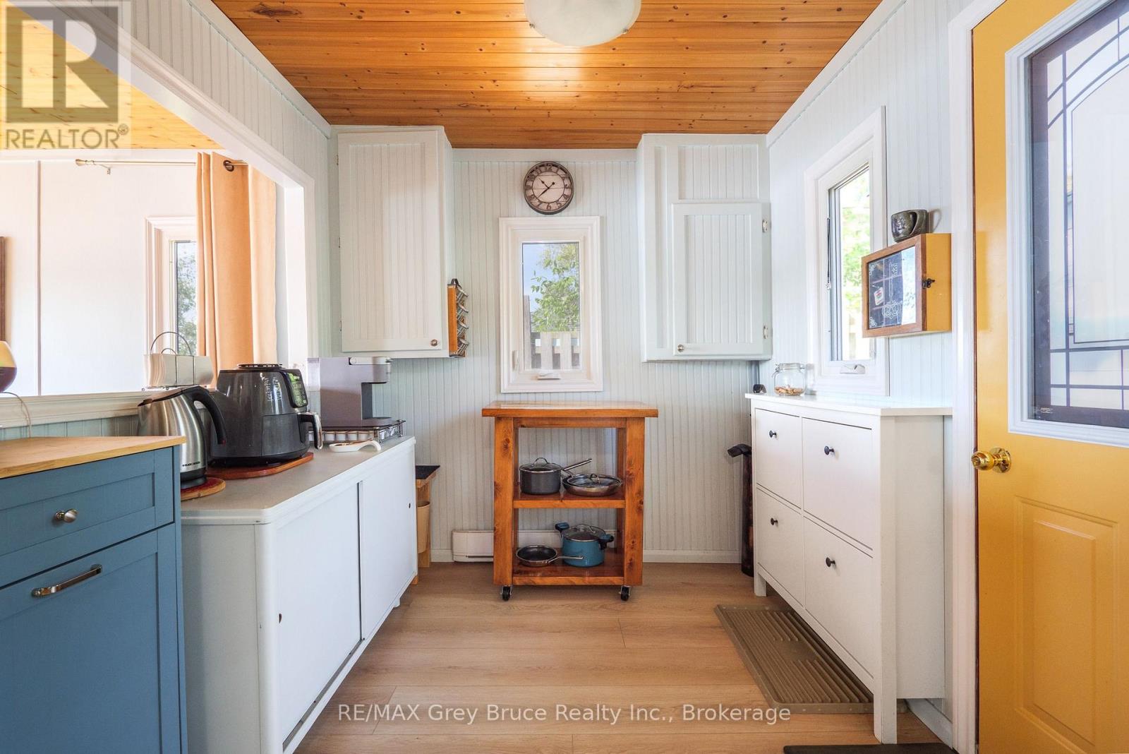 38 Maple Drive, South Bruce Peninsula, Ontario  N0H 1A0 - Photo 7 - X13720234