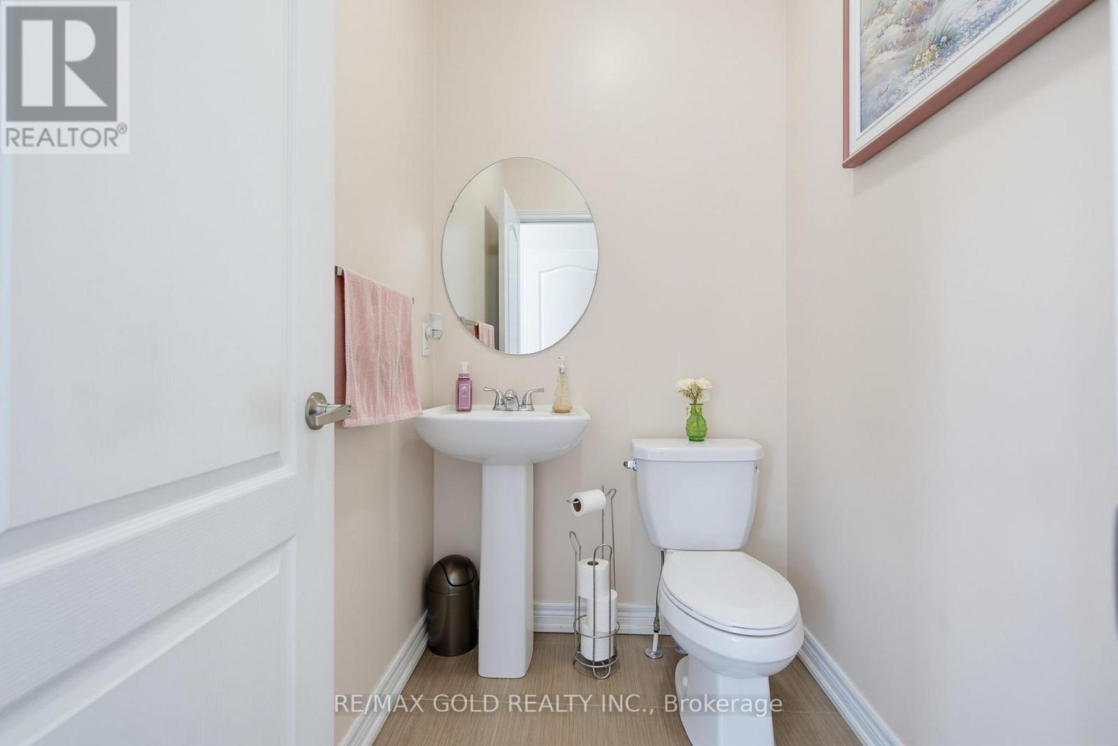 8 Zelda Road, Brampton, Ontario  L6R 3V9 - Photo 12 - W13717410