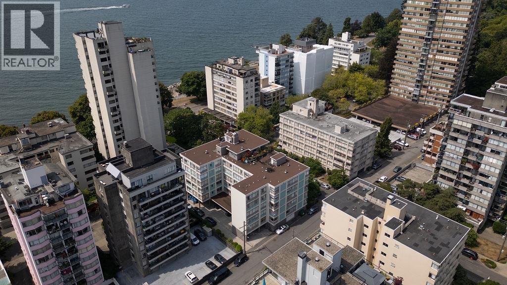 110 1975 Pendrell Street, Vancouver, British Columbia V6G 1T6 - Photo 16 - R3159517