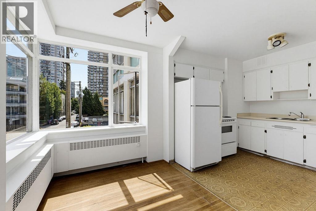 110 1975 Pendrell Street, Vancouver, British Columbia V6G 1T6 - Photo 19 - R3159517