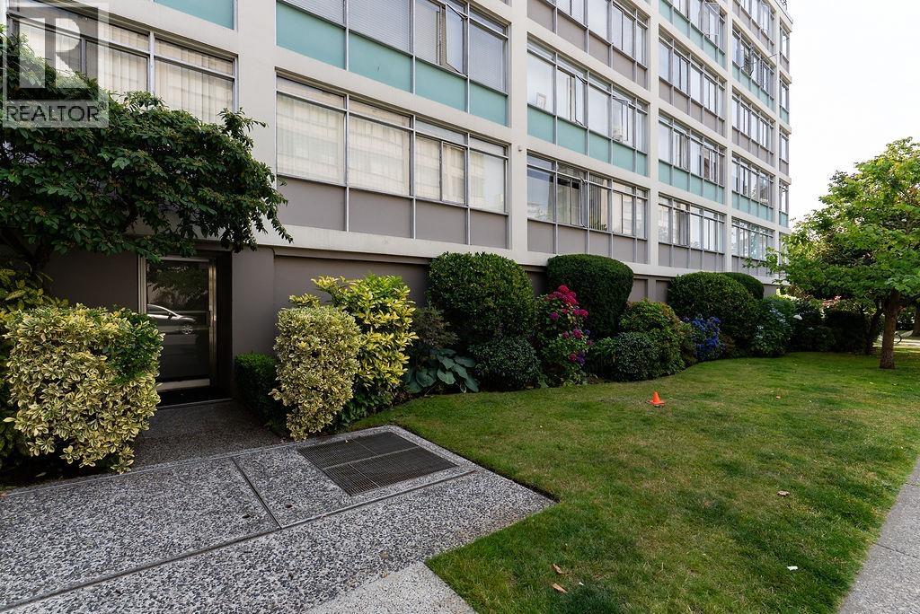 110 1975 Pendrell Street, Vancouver, British Columbia V6G 1T6 - Photo 10 - R3159517