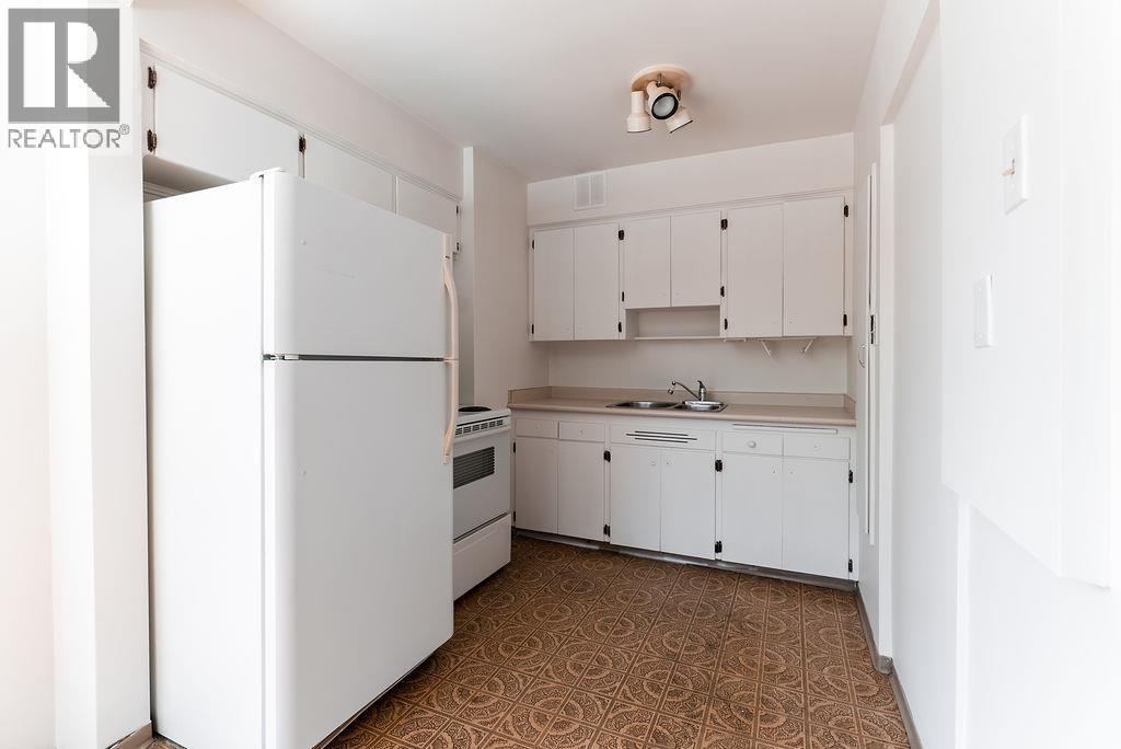 110 1975 Pendrell Street, Vancouver, British Columbia V6G 1T6 - Photo 20 - R3159517
