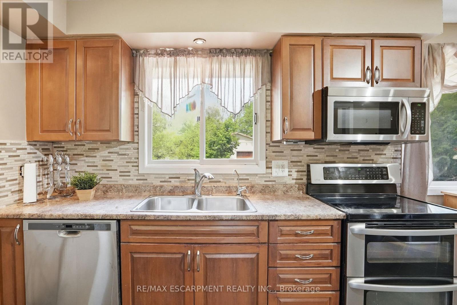 318 Freelton Road, Hamilton, Ontario  N0B 2J0 - Photo 17 - X13720250