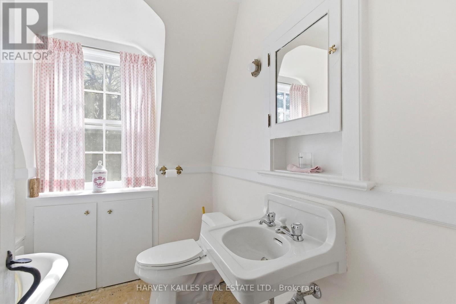 38 Donwoods Drive, Toronto, Ontario  M4N 2G2 - Photo 22 - C13655484
