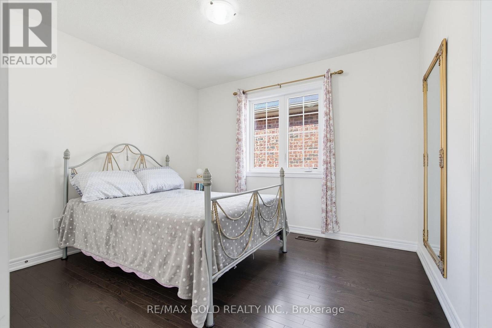 8 Zelda Road, Brampton, Ontario  L6R 3V9 - Photo 19 - W13717410