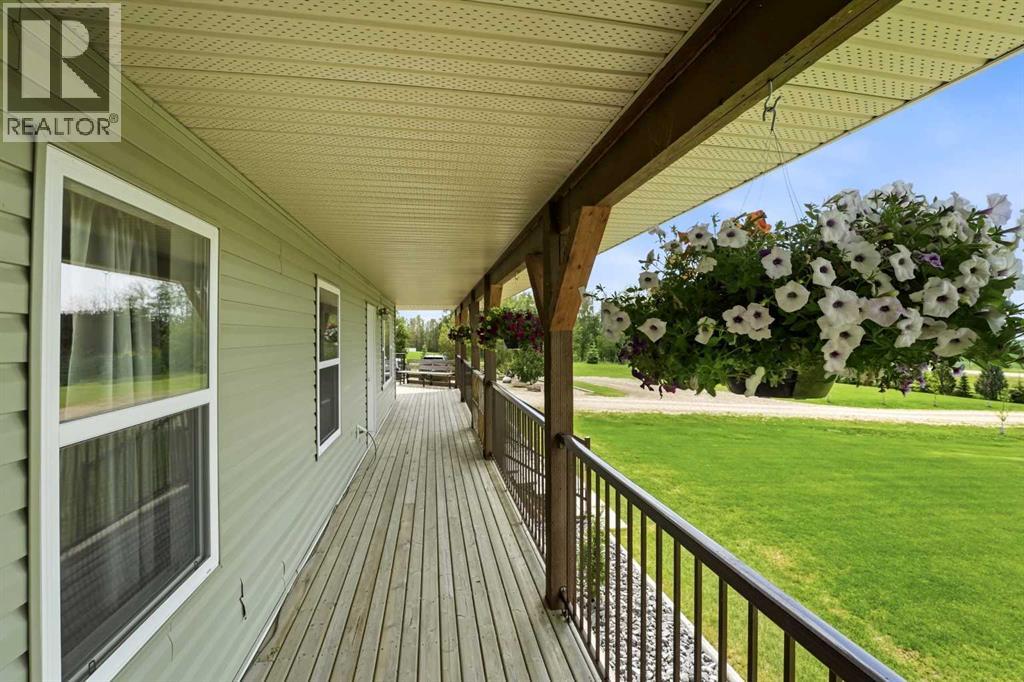 422045 Range Road 10, Rural Ponoka County, Alberta  T0C 2J0 - Photo 8 - A2329152