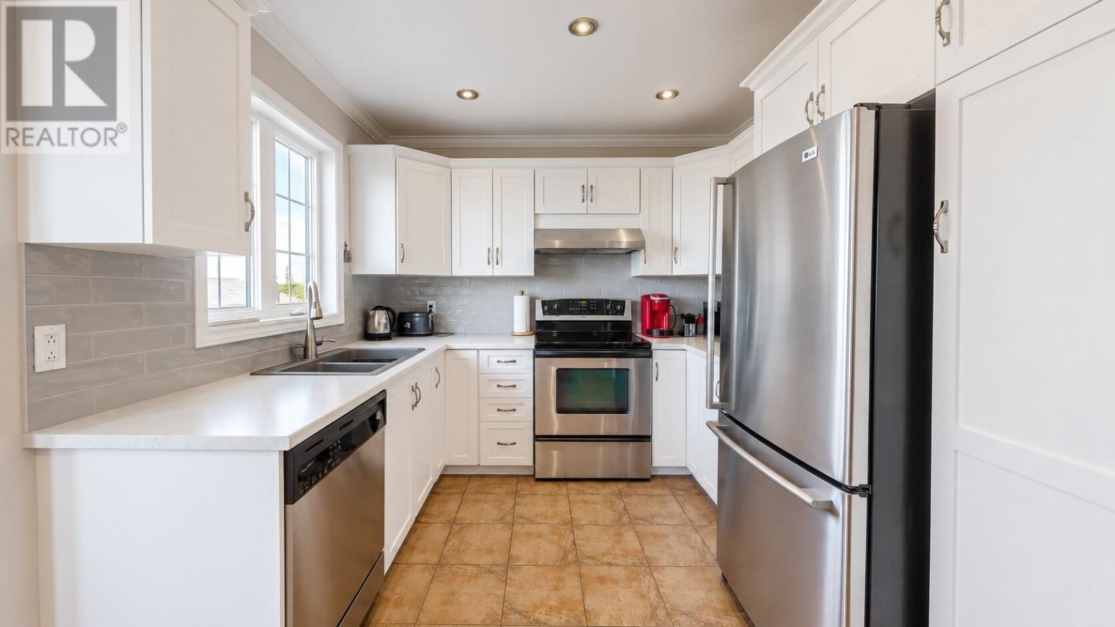 16 Newhook Place, St. John's, Newfoundland & Labrador  A1A 6B2 - Photo 10 - 1302452