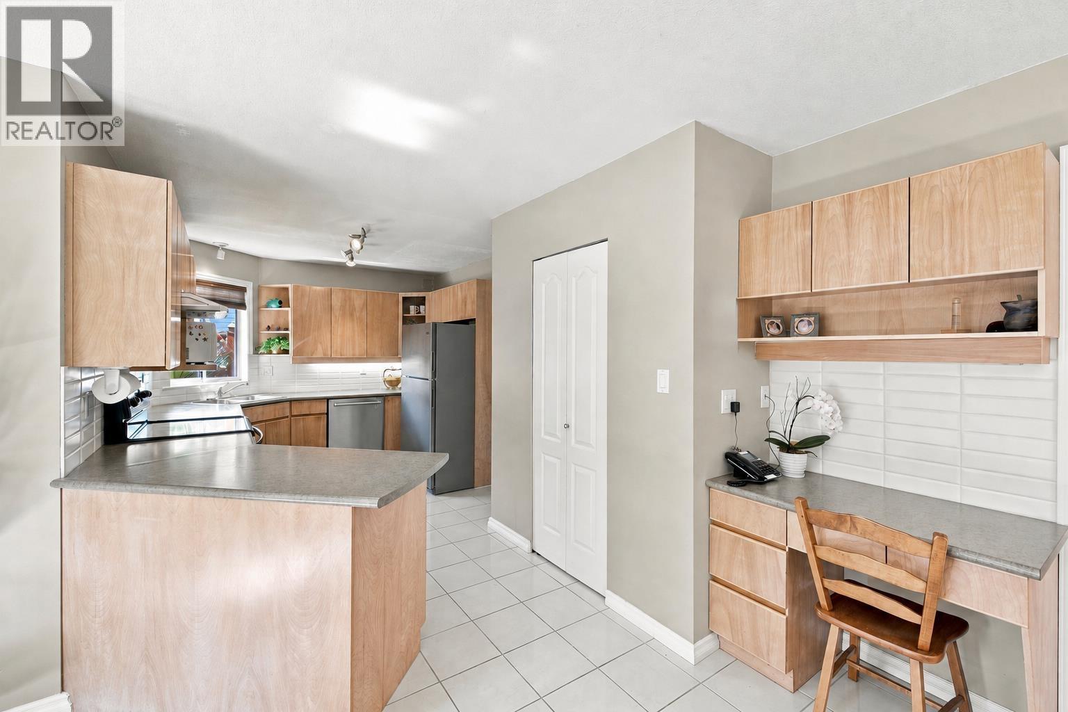 6692 London Court, Delta, British Columbia V4K 4W7 - Photo 9 - R3159510
