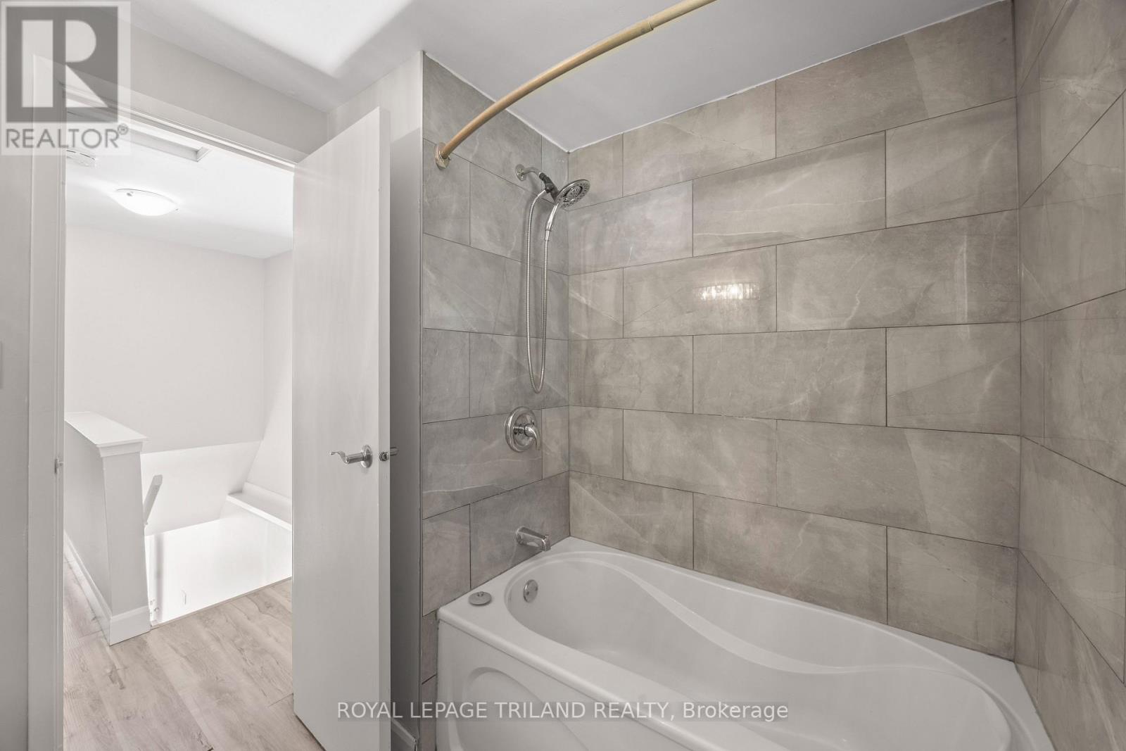 1767 Aldersbrook Road, London North, Ontario  N6G 3E2 - Photo 16 - X13720302