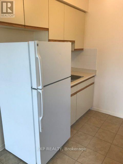 3 - 520 Bloor Street E, Oshawa, Ontario  L1H 3N1 - Photo 9 - E13720270