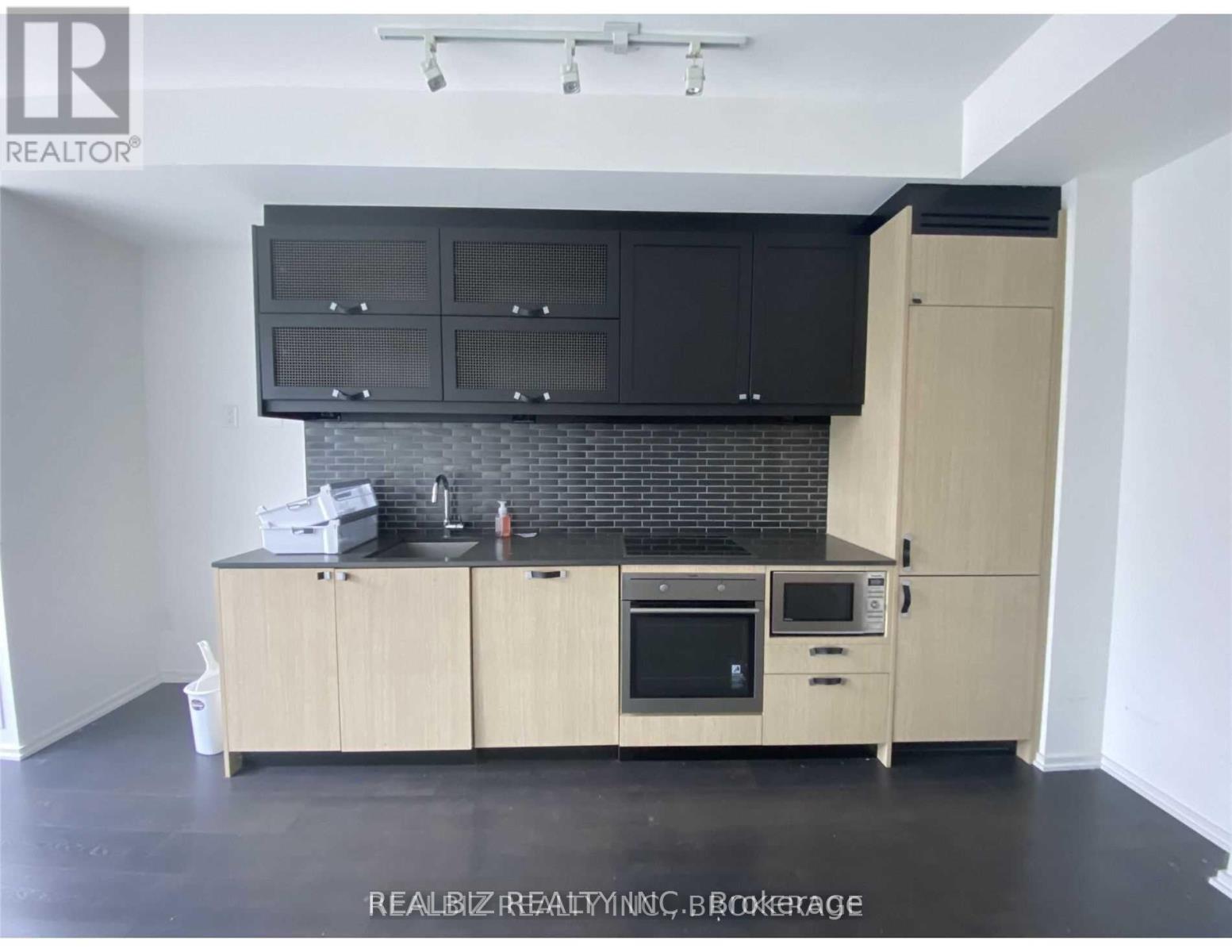 212 - 783 Bathurst Street, Toronto (University), Ontario  M5S 1Z5 - Photo 4 - C13720334