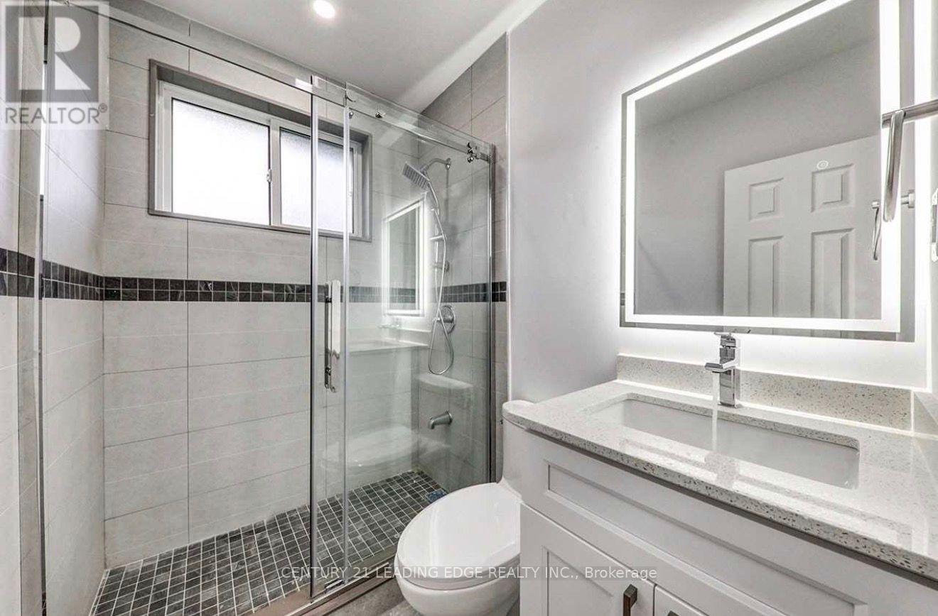 301 Rossland Road W, Whitby, Ontario  L1N 3H8 - Photo 10 - E13720292