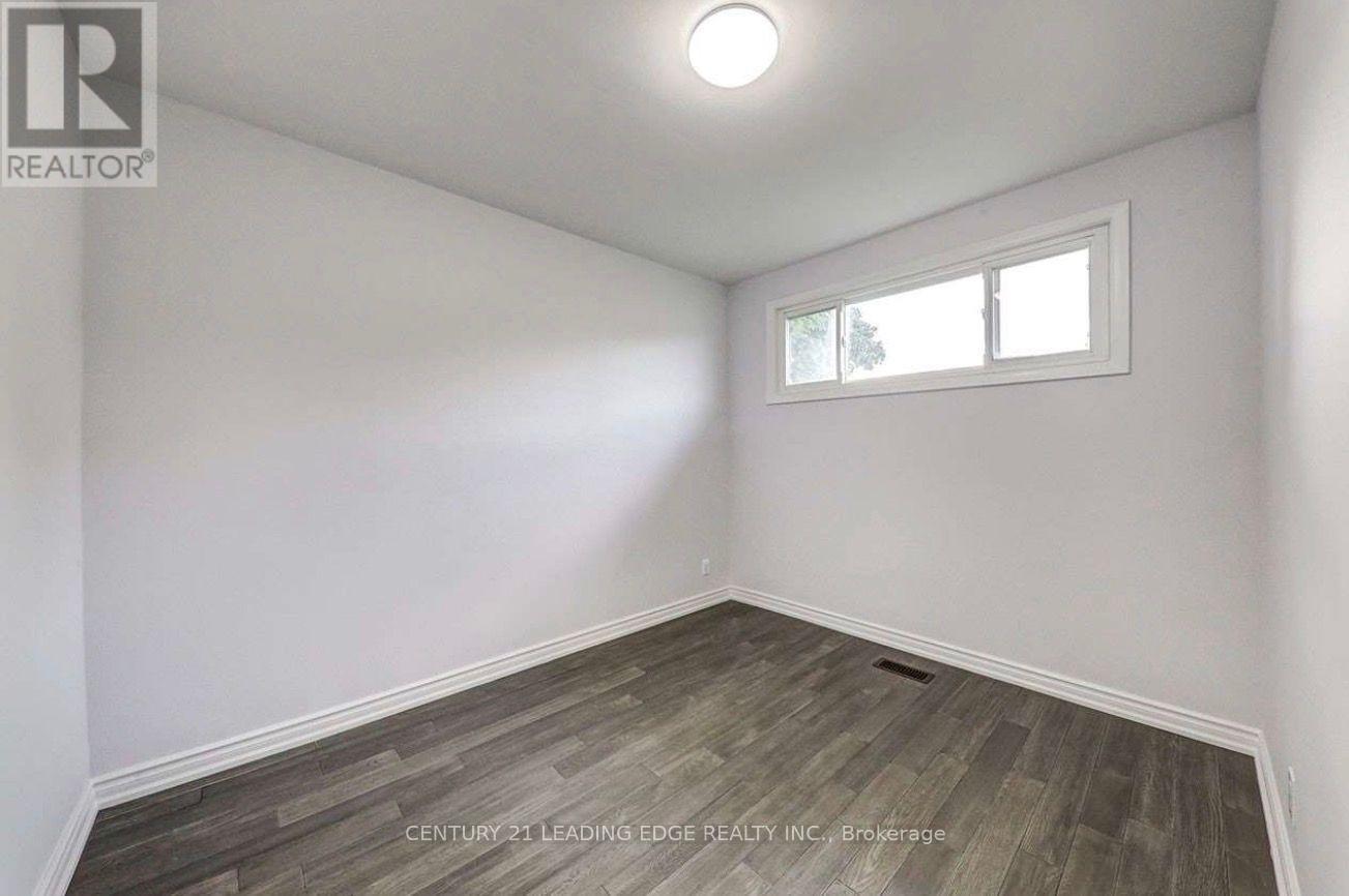 301 Rossland Road W, Whitby, Ontario  L1N 3H8 - Photo 13 - E13720292