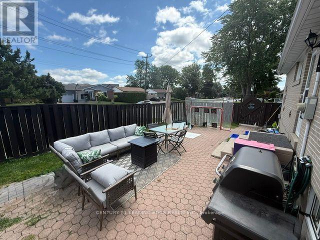 301 Rossland Road W, Whitby, Ontario  L1N 3H8 - Photo 39 - E13720292