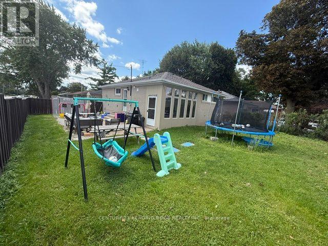 301 Rossland Road W, Whitby, Ontario  L1N 3H8 - Photo 41 - E13720292