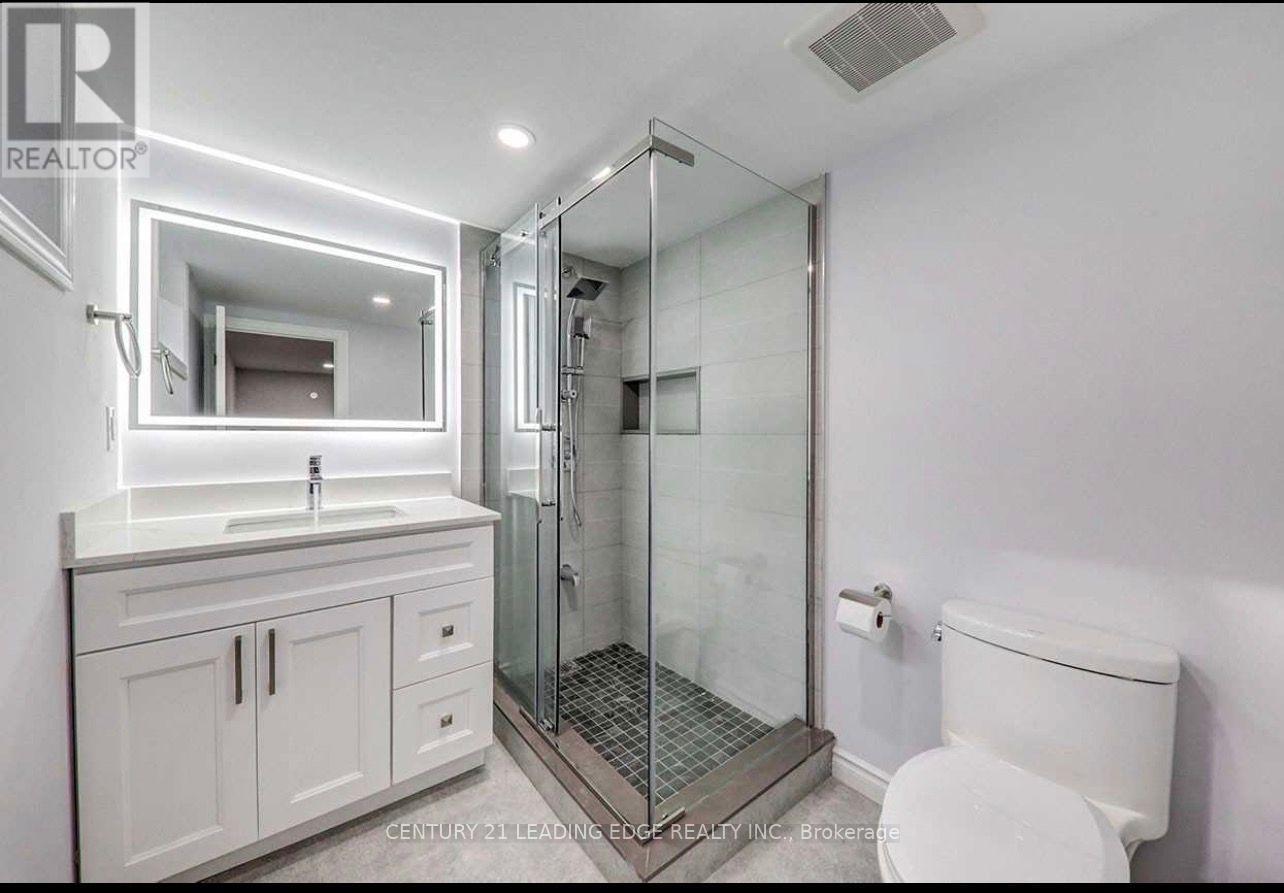 301 Rossland Road W, Whitby, Ontario  L1N 3H8 - Photo 5 - E13720292