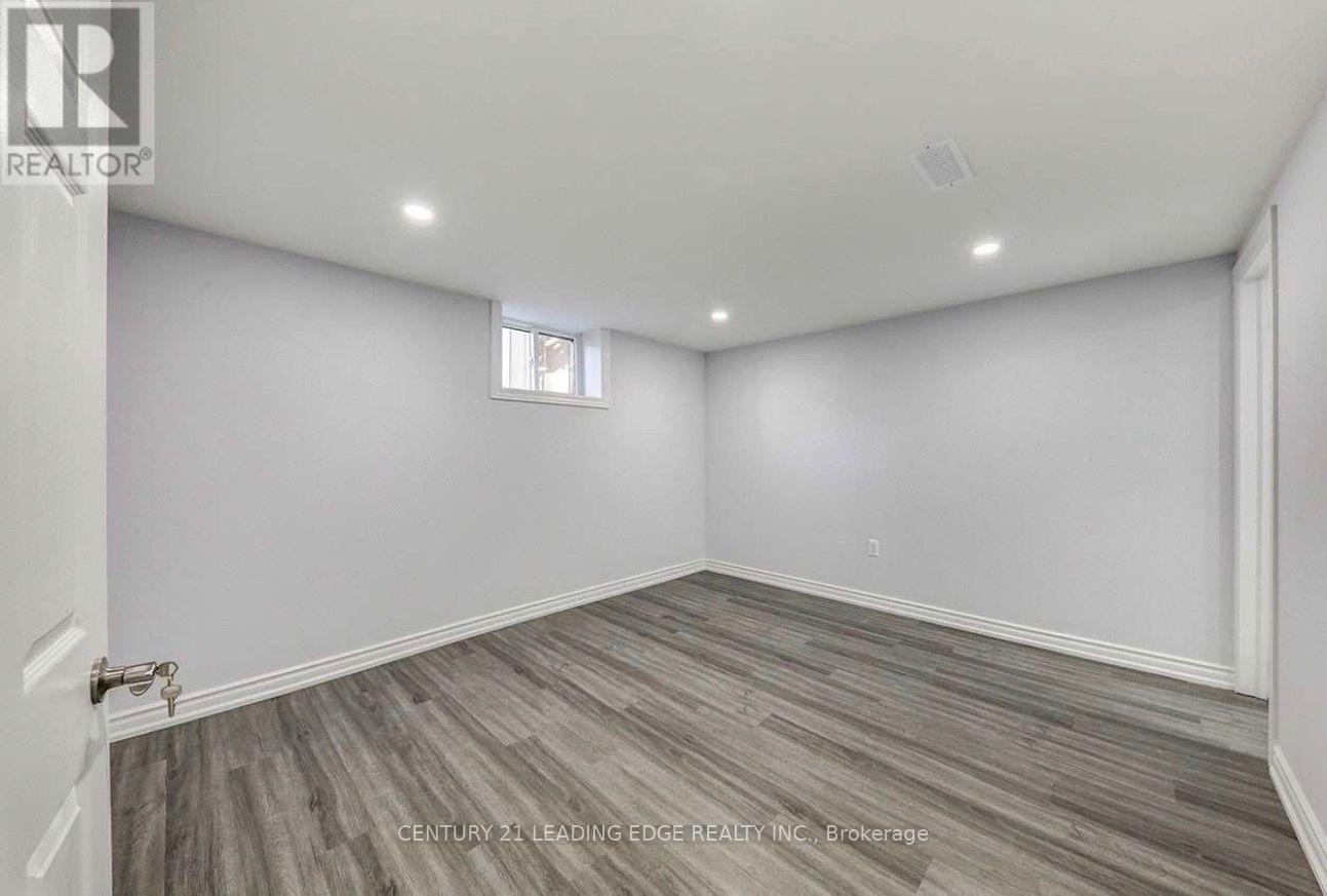 301 Rossland Road W, Whitby, Ontario  L1N 3H8 - Photo 6 - E13720292