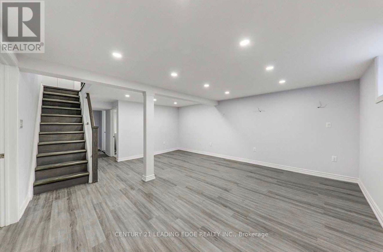 301 Rossland Road W, Whitby, Ontario  L1N 3H8 - Photo 9 - E13720292