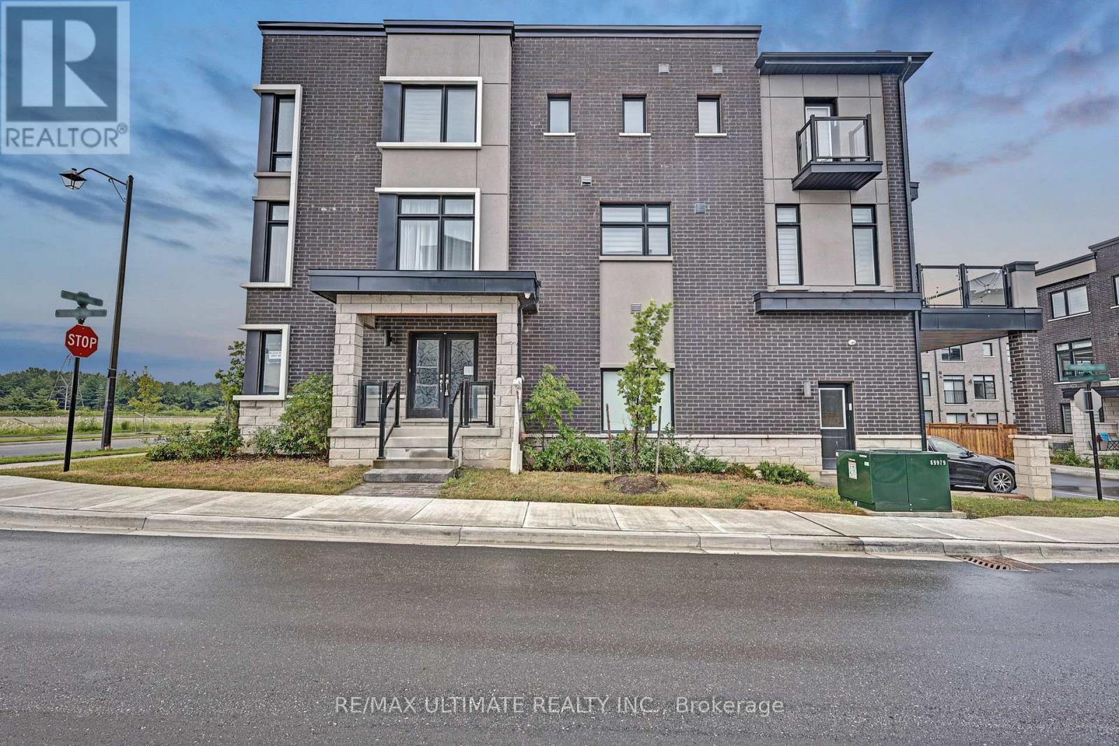 2632 Castlegate Crossing Drive, Pickering, Ontario  L1X 0H6 - Photo 21 - E13720312