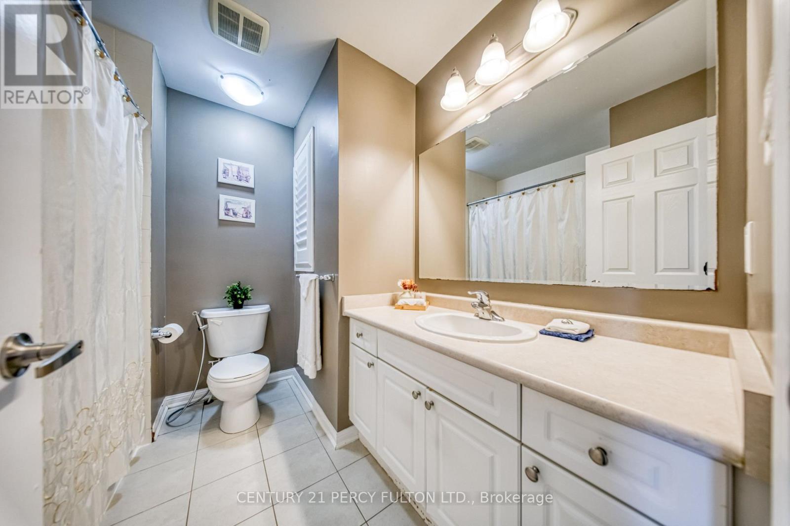 1749 Liatris Drive, Pickering, Ontario  L1X 0B2 - Photo 32 - E13720332