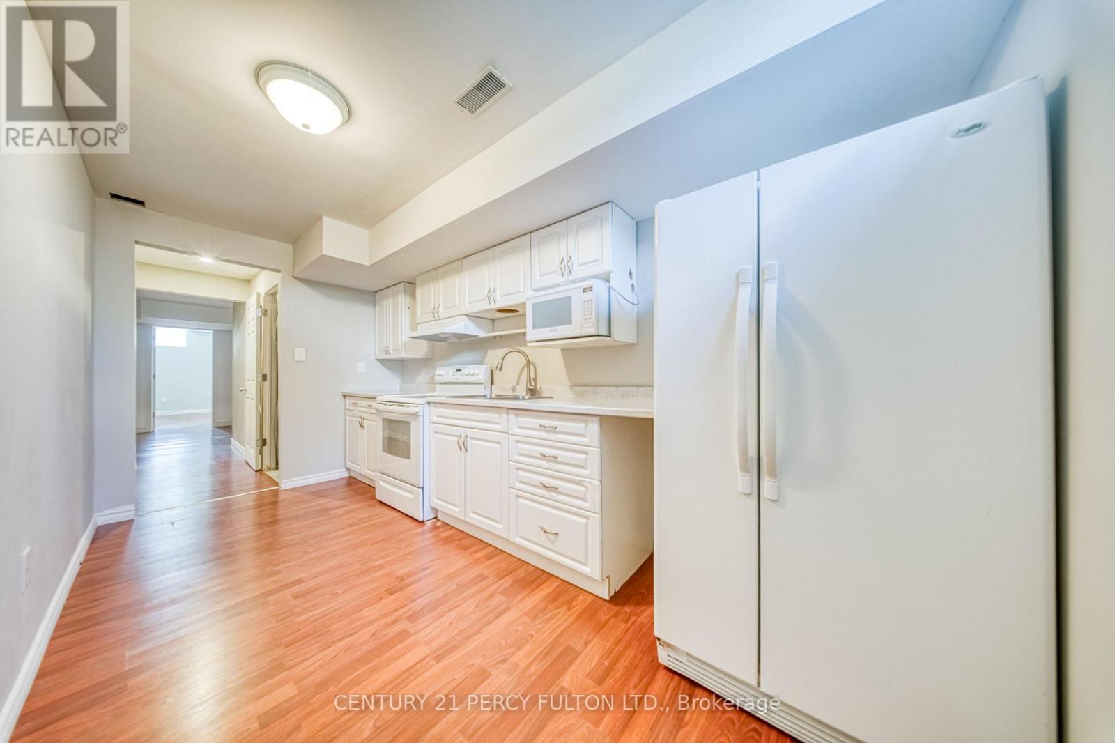1749 Liatris Drive, Pickering, Ontario  L1X 0B2 - Photo 35 - E13720332