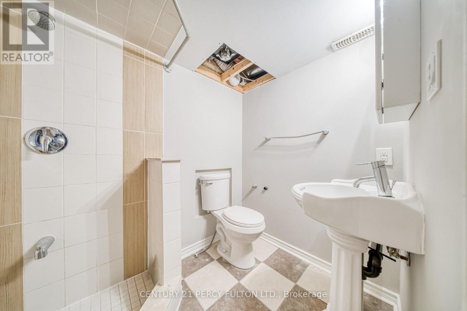 1749 Liatris Drive, Pickering, Ontario  L1X 0B2 - Photo 36 - E13720332