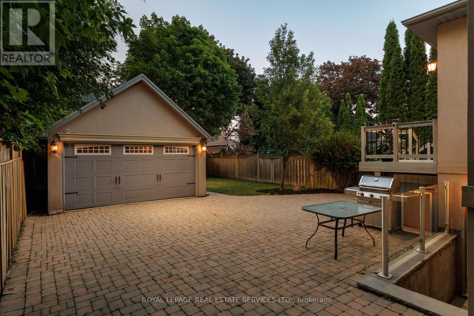 4 Springbrook Gardens, Toronto, Ontario  M8Z 3B3 - Photo 2 - W13720274